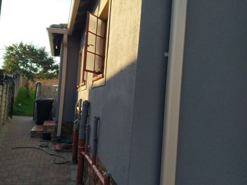 House For Sale in Olievenhoutbosch - Photo 8