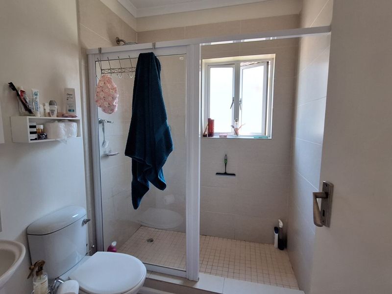 Apartment For Sale in Sheffield Manor - Photo 8