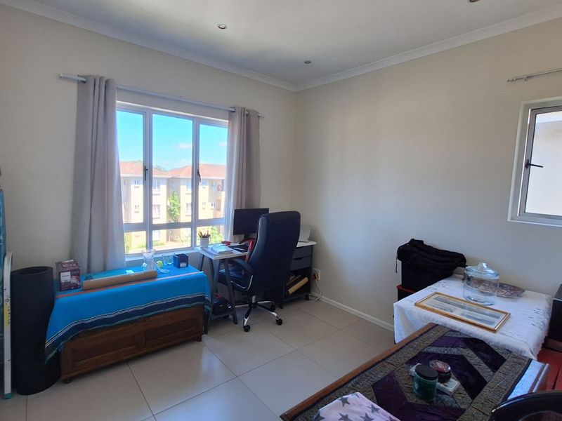 Apartment For Sale in Sheffield Manor - Photo 7