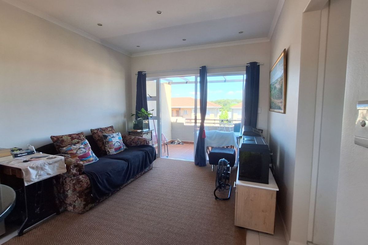 Apartment For Sale in Sheffield Manor - Photo 2