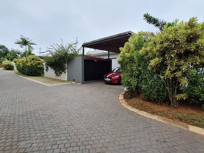 House For Sale in Ballitoville - Photo 2