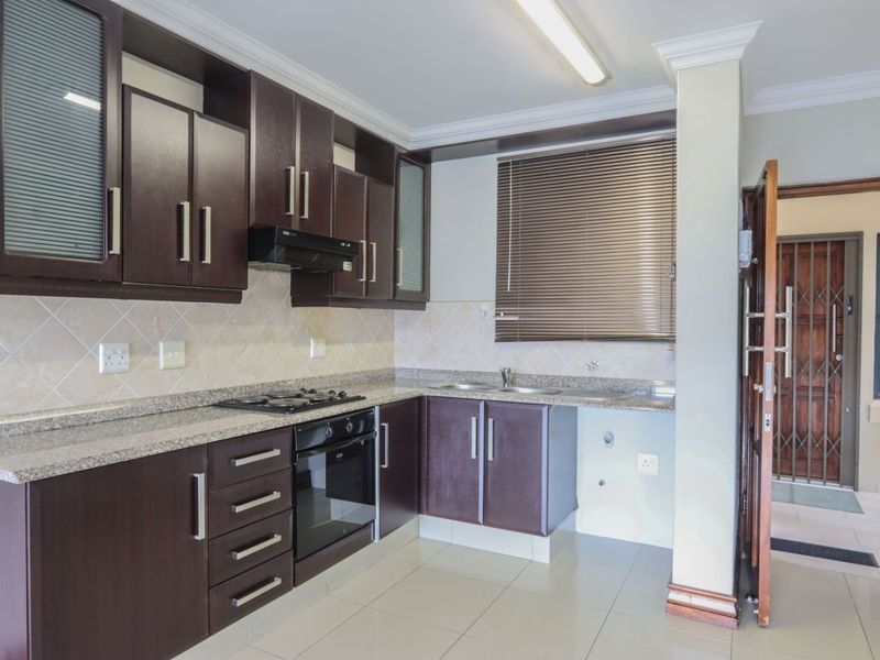 Apartment For Sale in Umhlanga Central - Photo 2