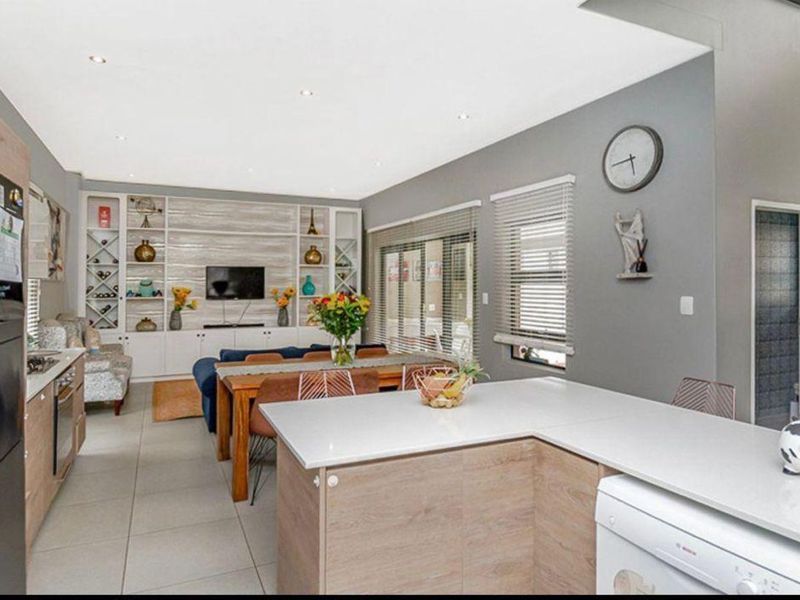 Townhouse For Sale in The Hills Game Reserve Estate - Photo 3