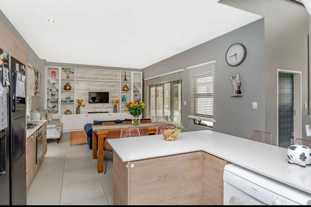 Townhouse For Sale in The Hills Game Reserve Estate - Photo 3
