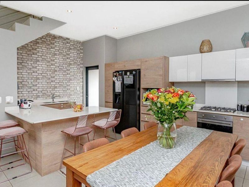 Townhouse For Sale in The Hills Game Reserve Estate - Photo 2