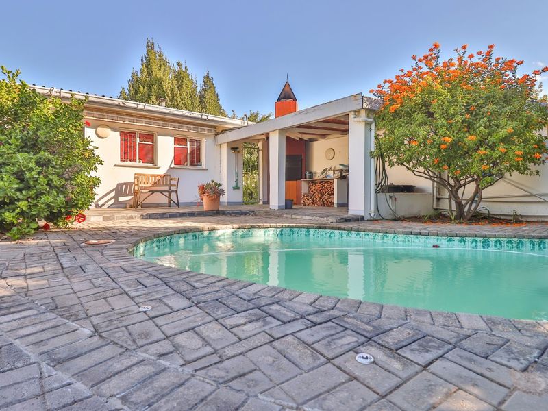 House For Sale in Montagu Central - Photo 2