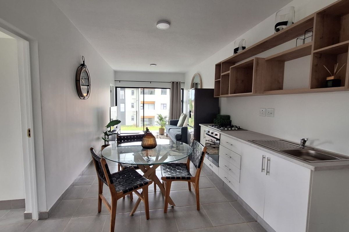 Apartment For Sale in Sheffield Beach - Photo 2