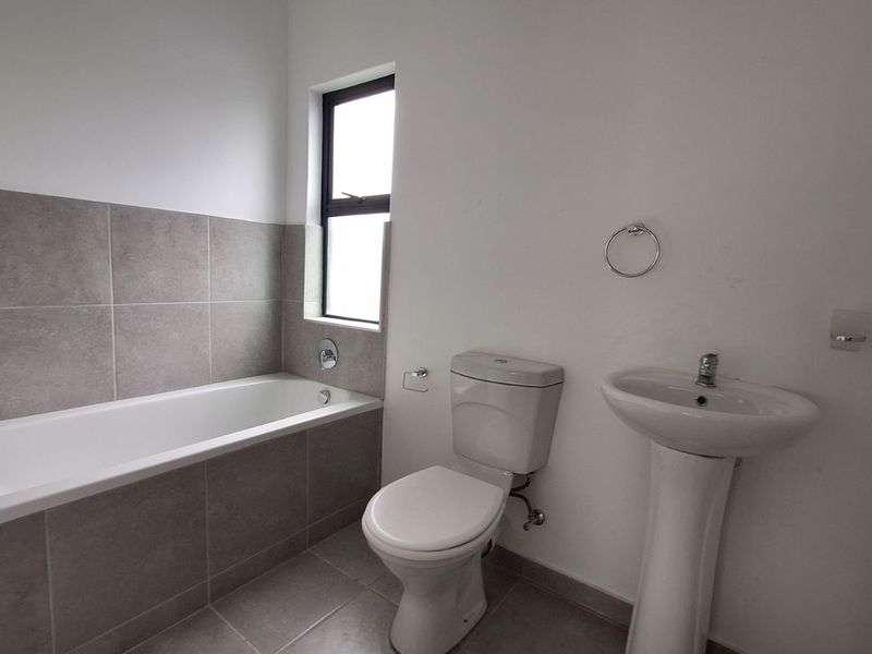 Apartment For Sale in Sheffield Beach - Photo 10