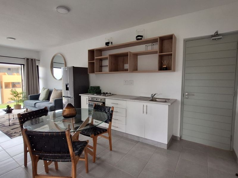 Apartment For Sale in Sheffield Beach - Photo 3