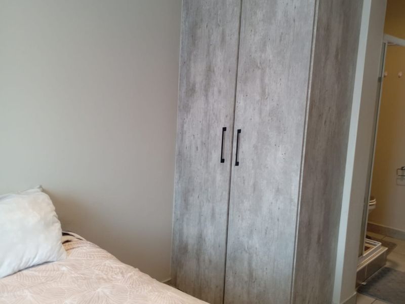 Apartment For Sale in Whiteridge - Photo 5