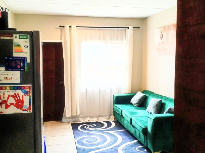 Apartment For Sale in Whiteridge - Photo 6