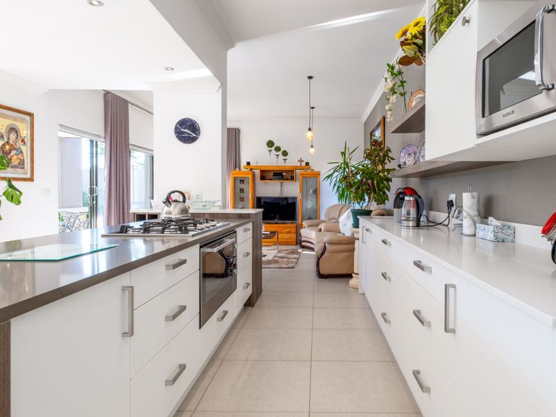 House For Sale in Earls Court Lifestyle Estate - Photo 10