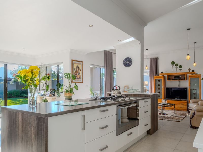 House For Sale in Earls Court Lifestyle Estate - Photo 9