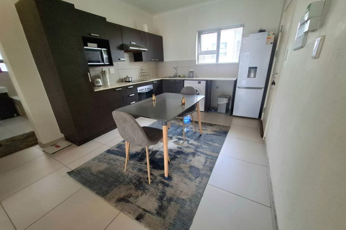 Apartment For Sale in Dainfern - Photo 2