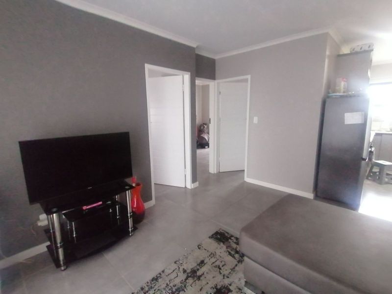 Apartment For Sale in Sinoville - Photo 9