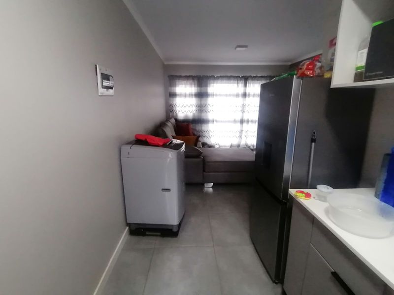 Apartment For Sale in Sinoville - Photo 7