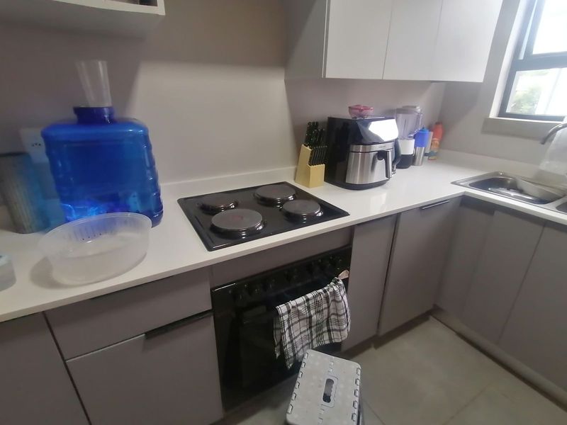 Apartment For Sale in Sinoville - Photo 6