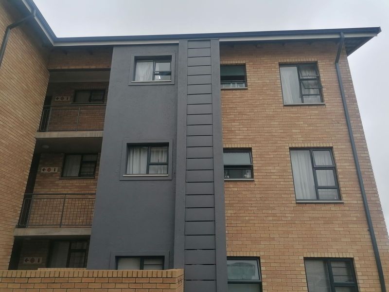 Apartment For Sale in Sinoville - Photo 2