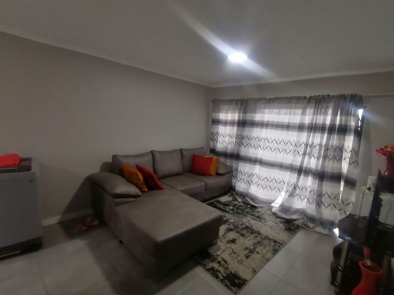 Apartment For Sale in Sinoville - Photo 10