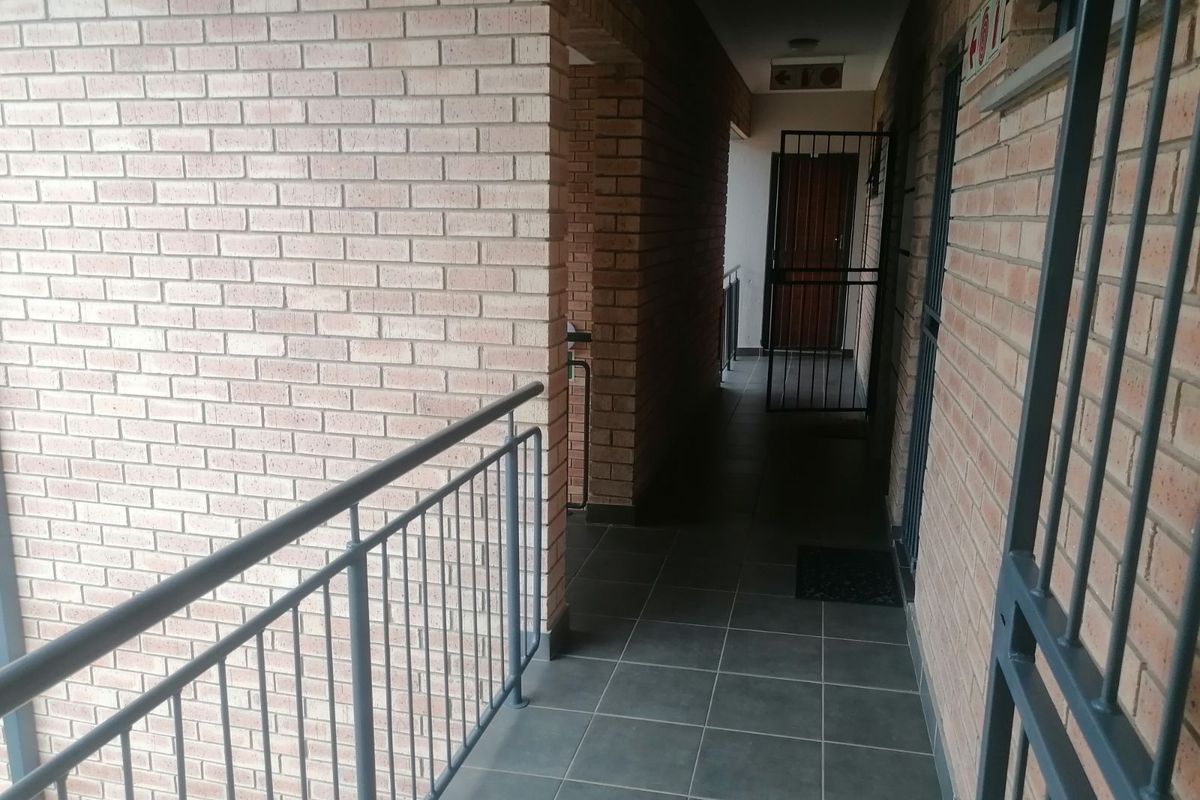 Apartment For Sale in Sinoville - Photo 4