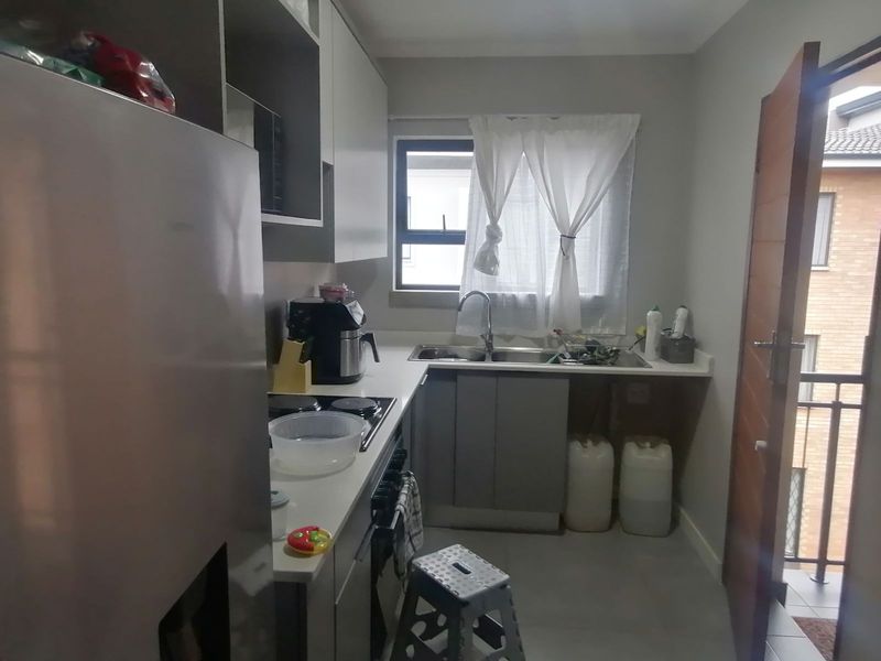 Apartment For Sale in Sinoville - Photo 5