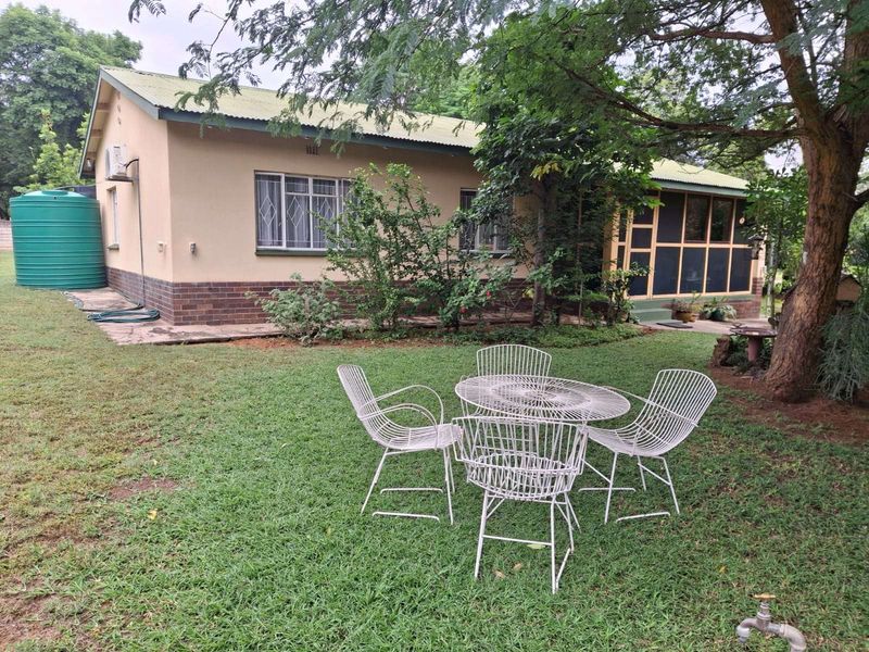 House For Sale in Rooiberg - Photo 2