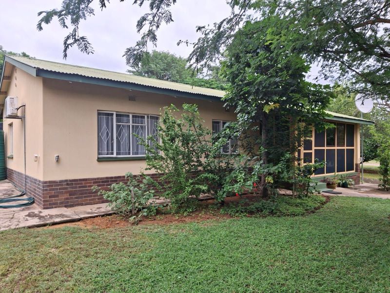 House For Sale in Rooiberg - Photo 3