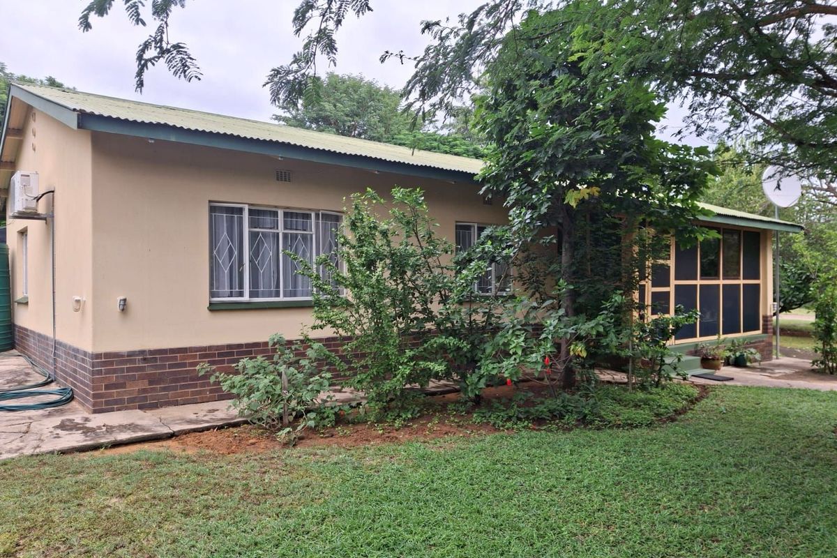 House For Sale in Rooiberg - Photo 3