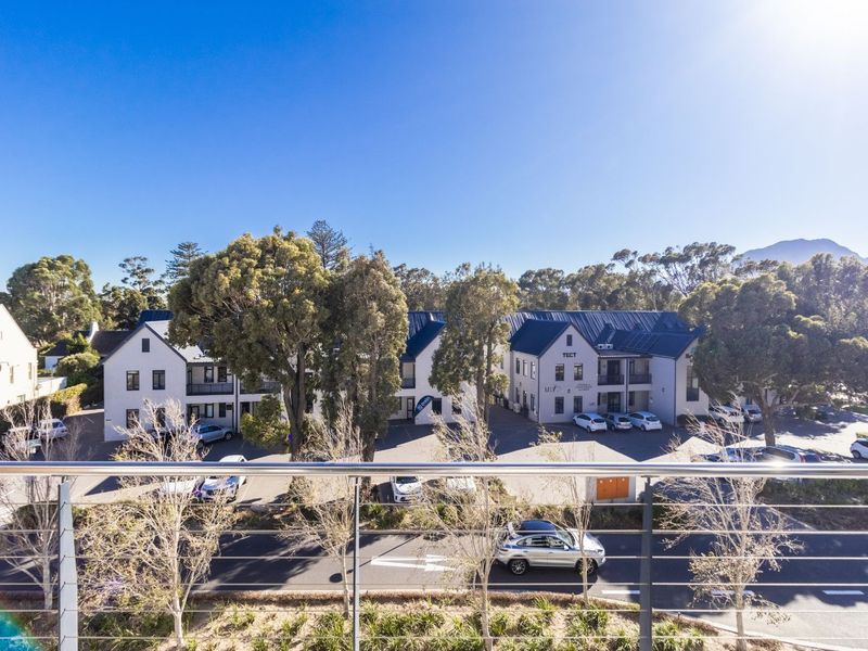 Apartment For Sale in Heartland Historic Precinct - Photo 2