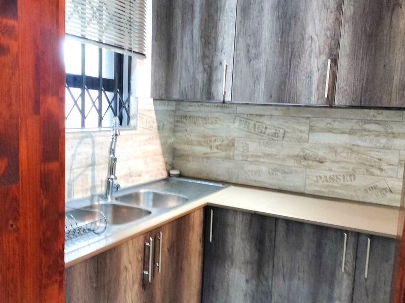 House For Sale in Roodekrans - Photo 9