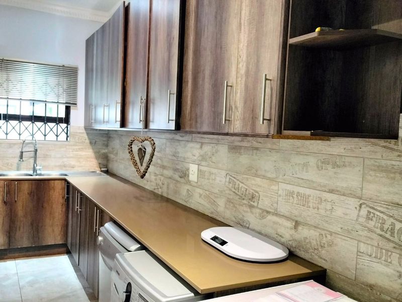 House For Sale in Roodekrans - Photo 10