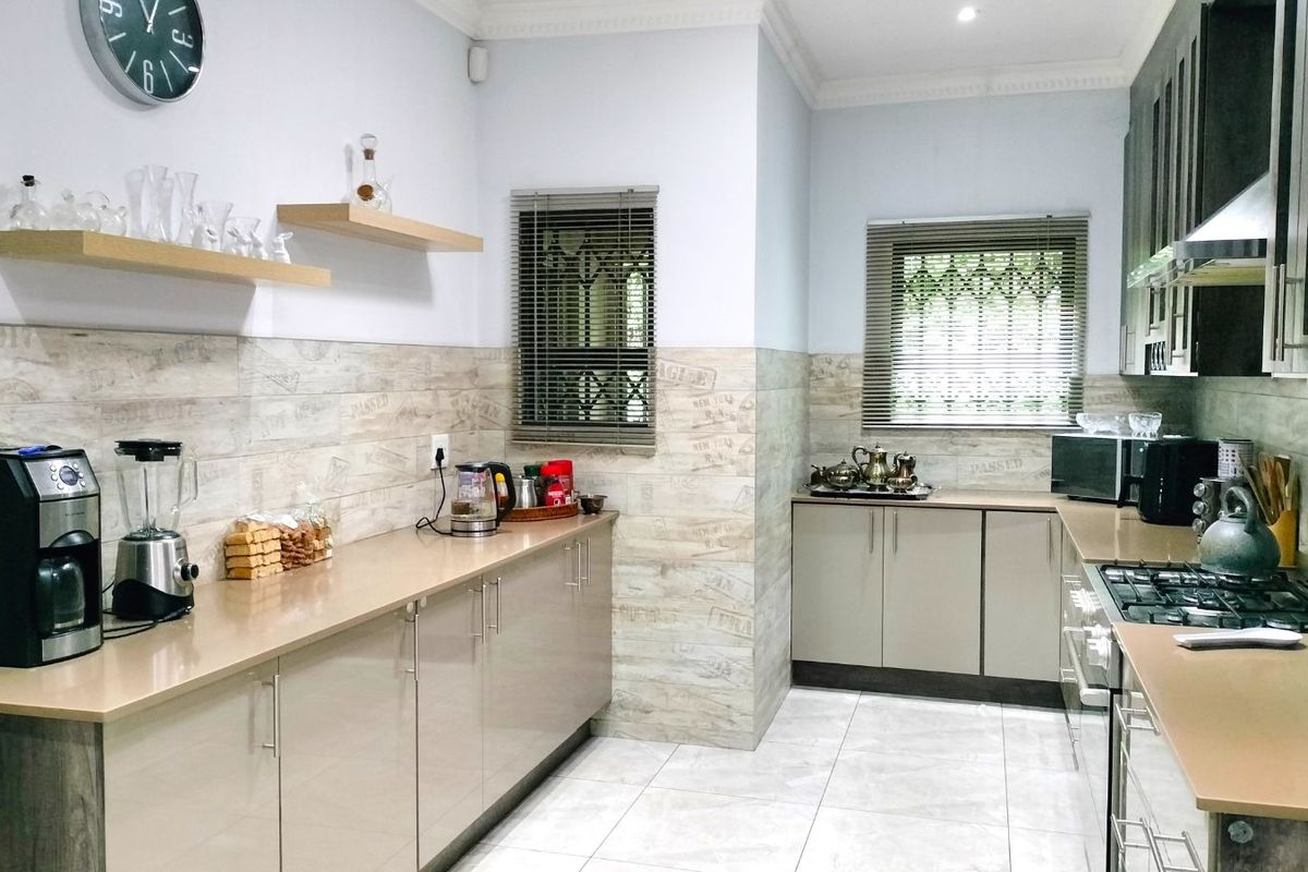 House For Sale in Roodekrans - Photo 3