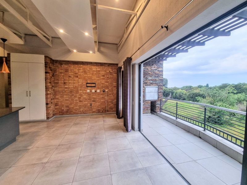 Apartment For Sale in Waterkloof - Photo 9