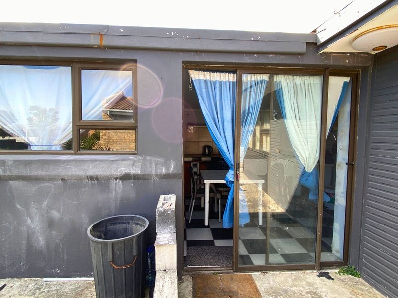 House For Sale in Pearly Beach - Photo 5