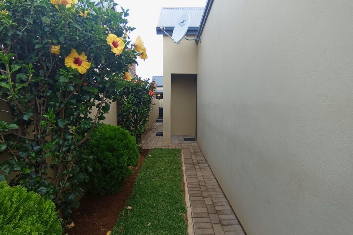 Apartment For Sale in Montana - Photo 3