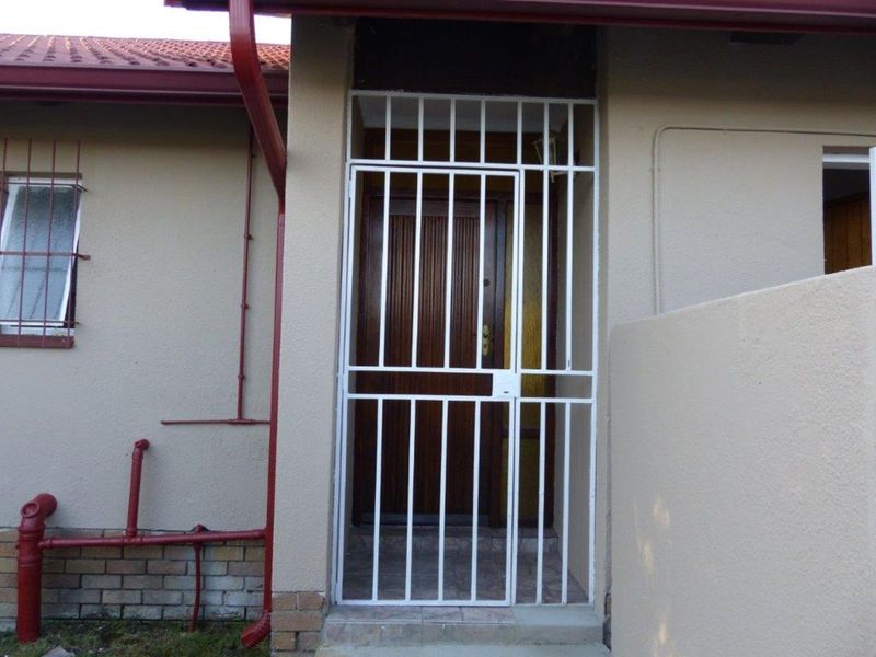 House For Sale in Cosmosrand - Photo 3