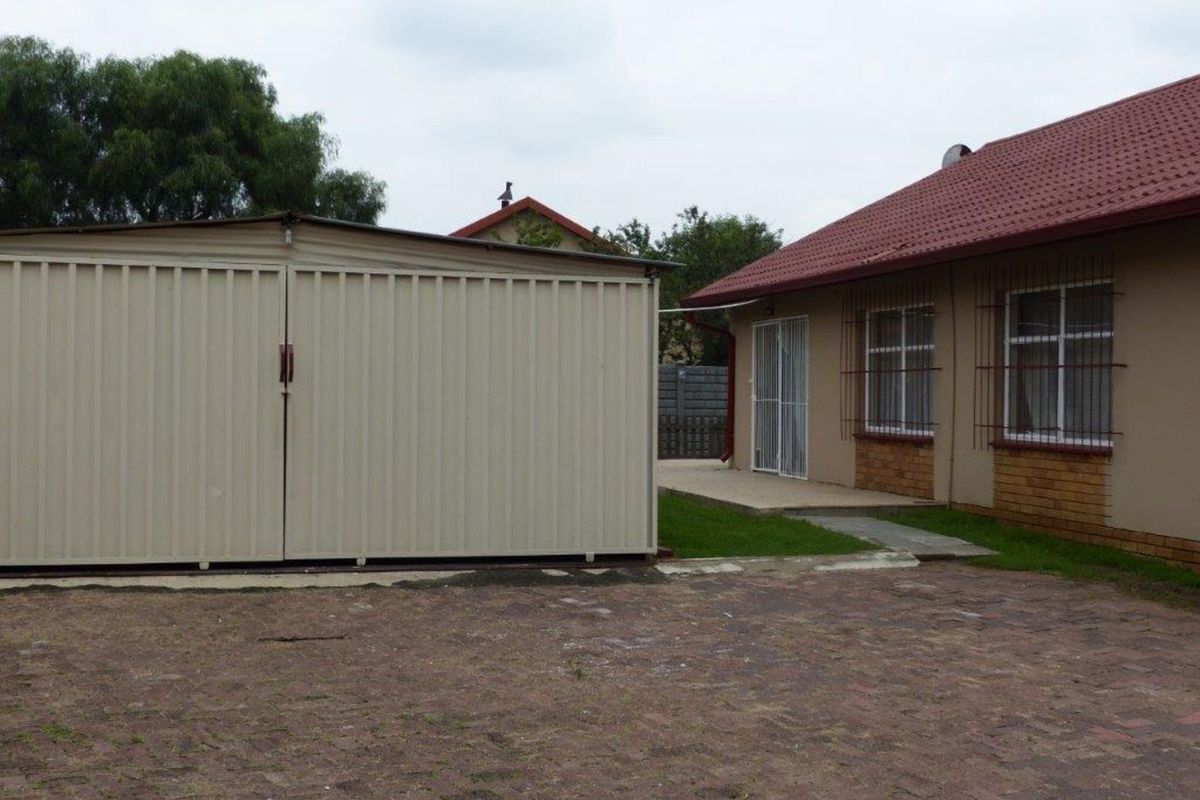 House For Sale in Cosmosrand - Photo 5