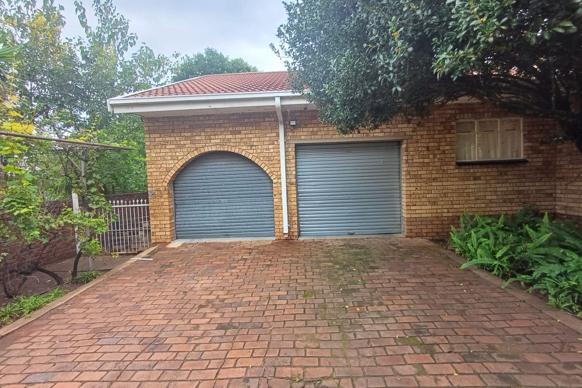 House For Sale in Wilkoppies - Photo 3