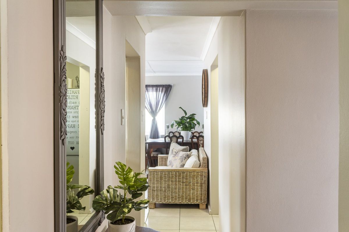 Apartment For Sale in Loerie Park - Photo 3