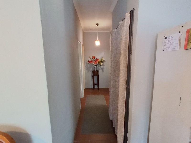 House For Sale in Calitzdorp Central - Photo 9