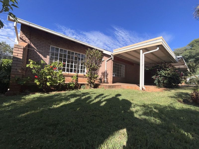 Townhouse For Sale in Bela Bela Central - Photo 2