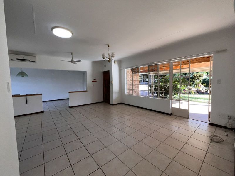 Townhouse For Sale in Bela Bela Central - Photo 3