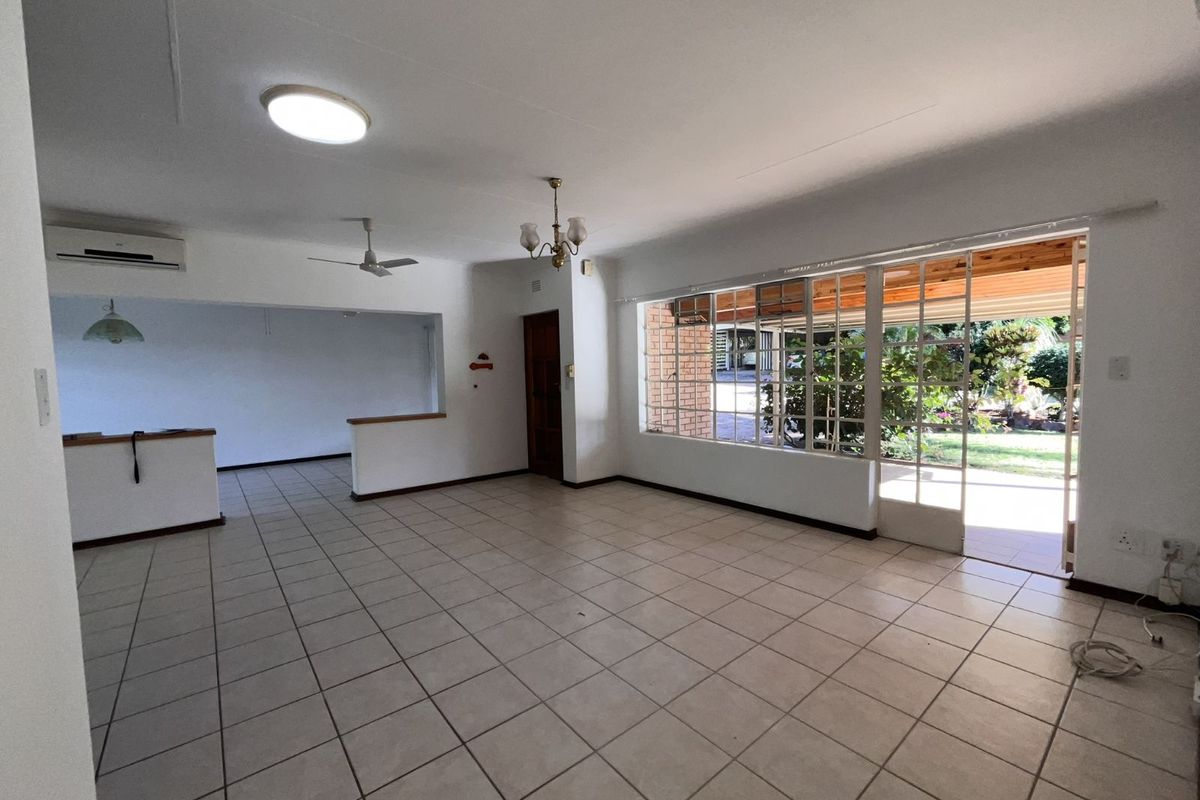 Townhouse For Sale in Bela Bela Central - Photo 3