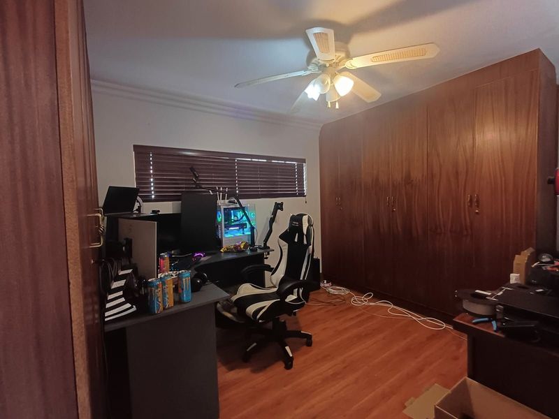 House For Sale in Irene Park - Photo 8