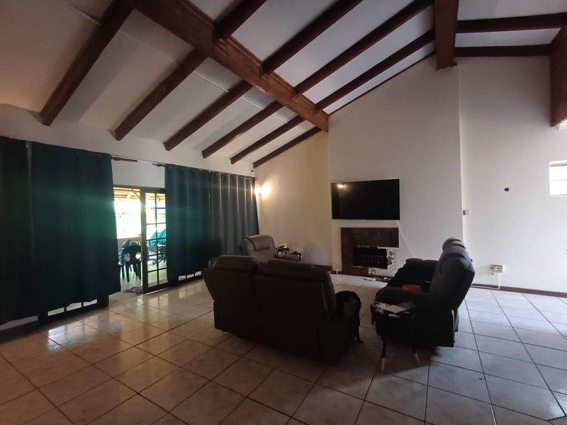 House For Sale in Irene Park - Photo 3