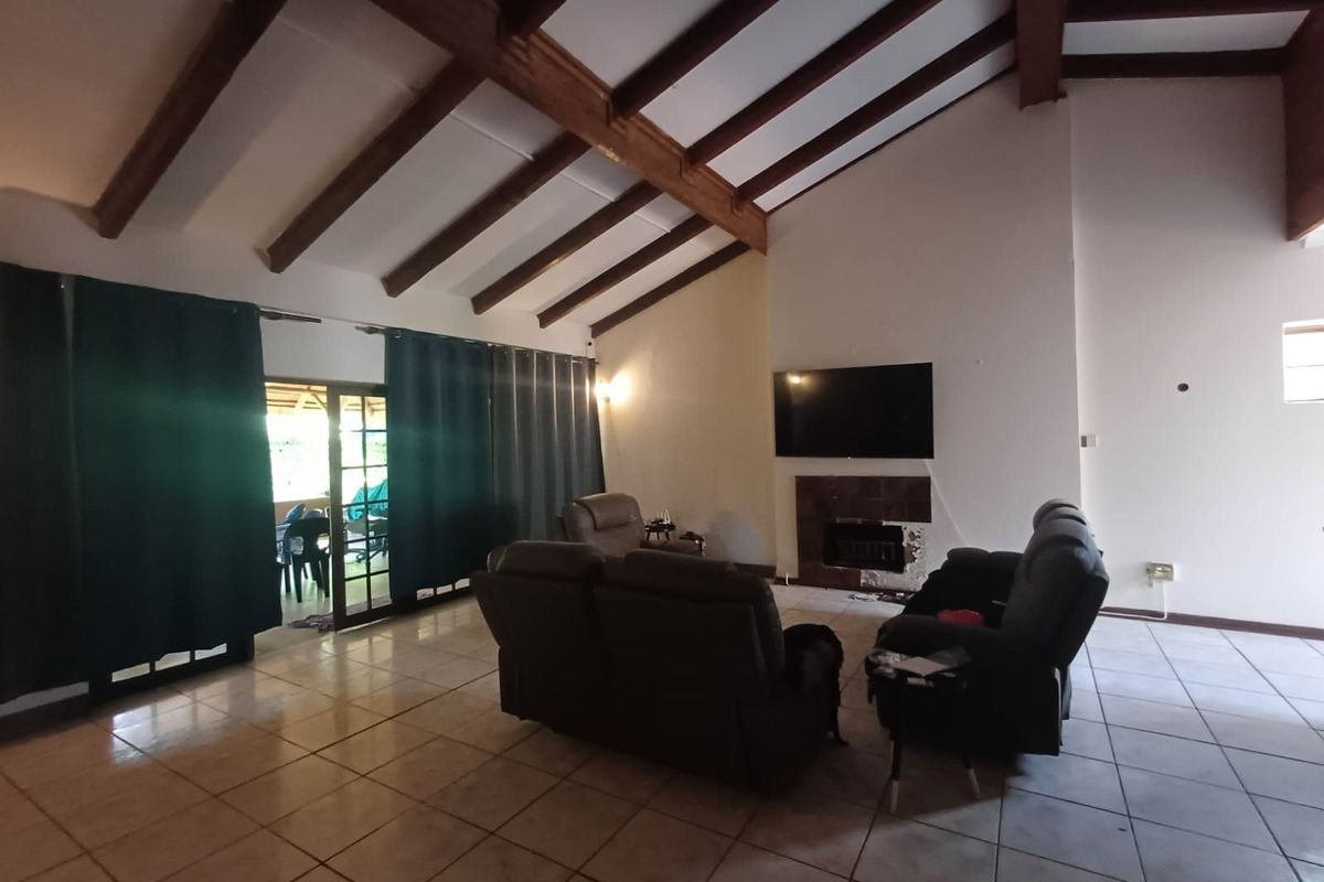 House For Sale in Irene Park - Photo 3