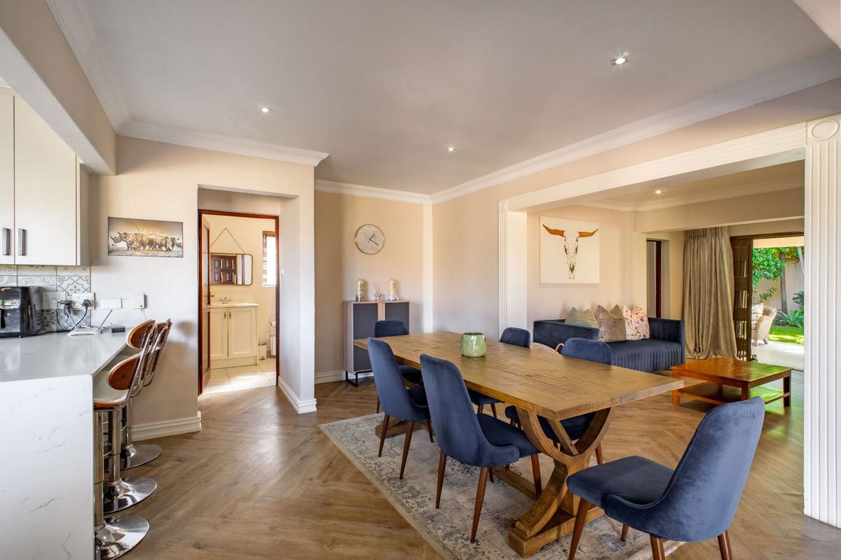 House For Sale in Broadacres - Photo 3