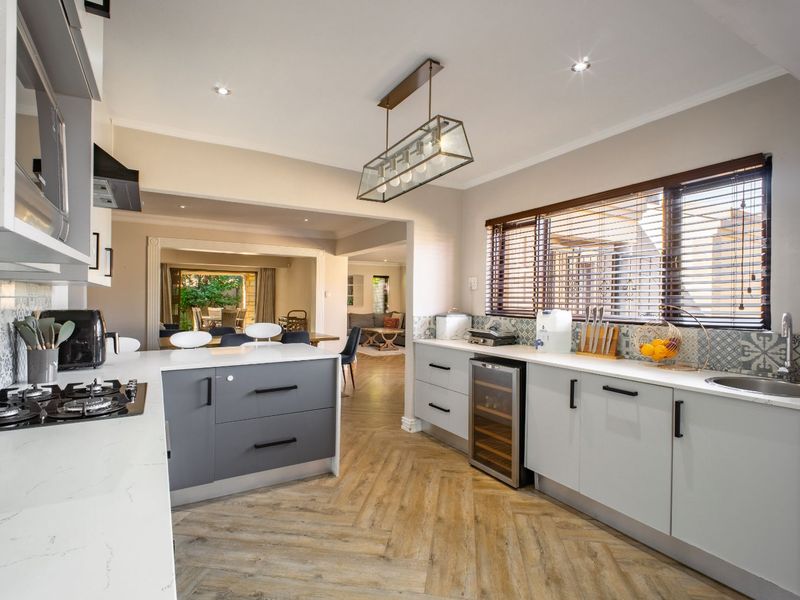 House For Sale in Broadacres - Photo 7