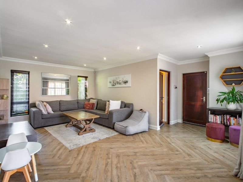 House For Sale in Broadacres - Photo 4