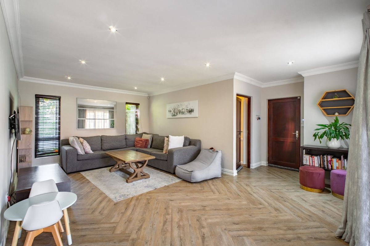 House For Sale in Broadacres - Photo 4